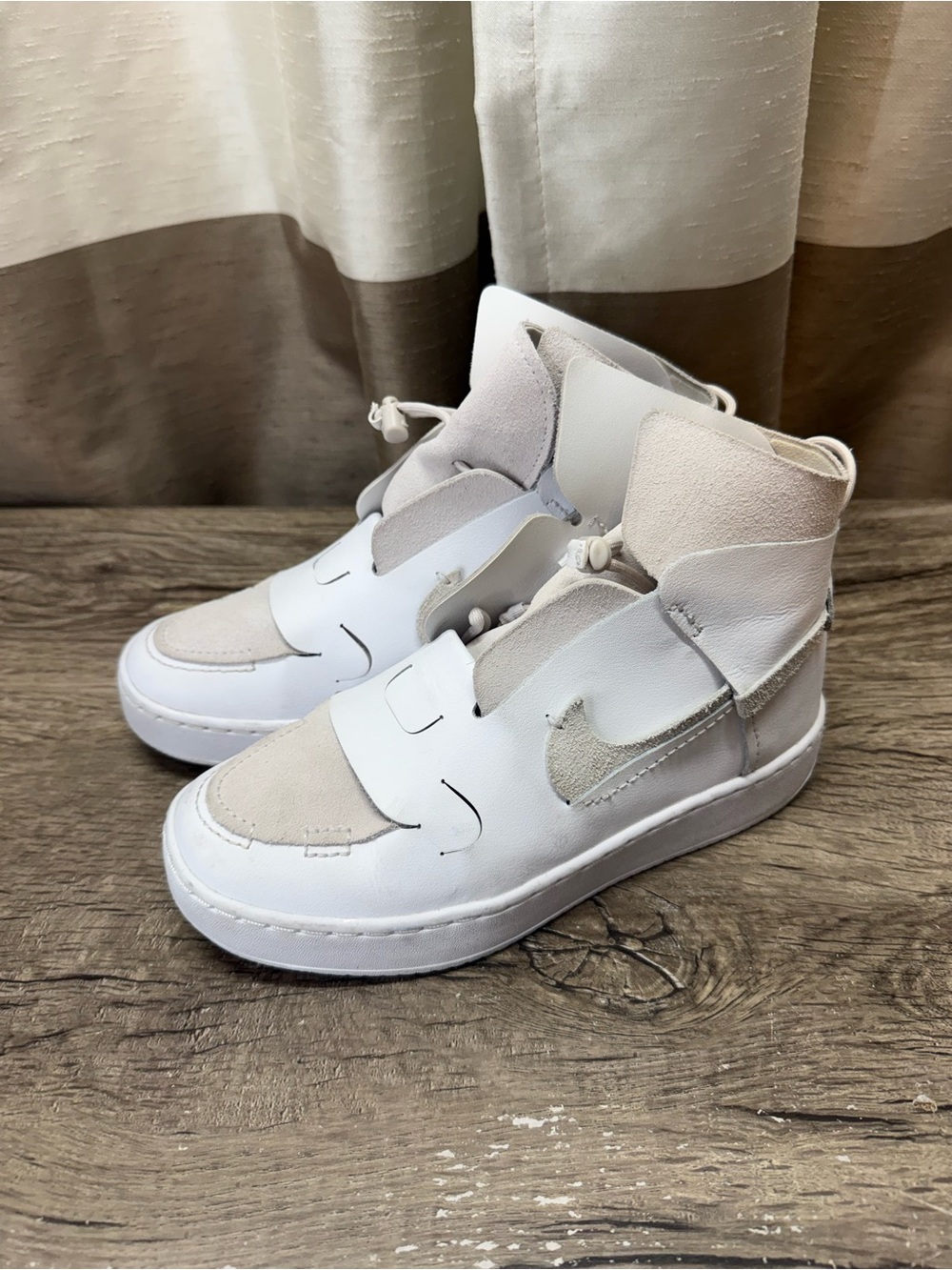 Women's Nike‎ Vandalised LX White Platinum Tint Game Royal SIZE 7.5
